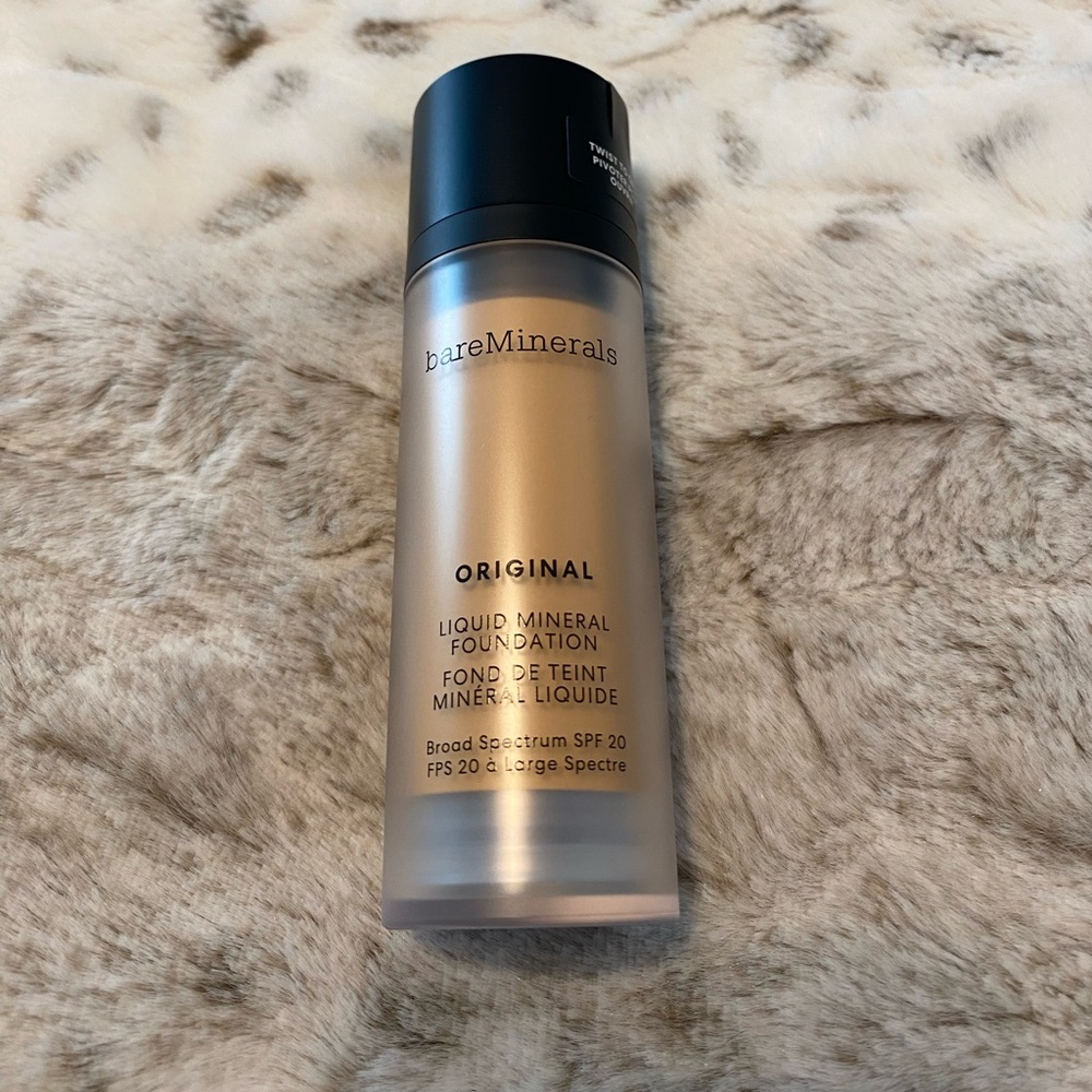 New in box - bareMinerals Original Liquid Foundation in Golden Nude (16)